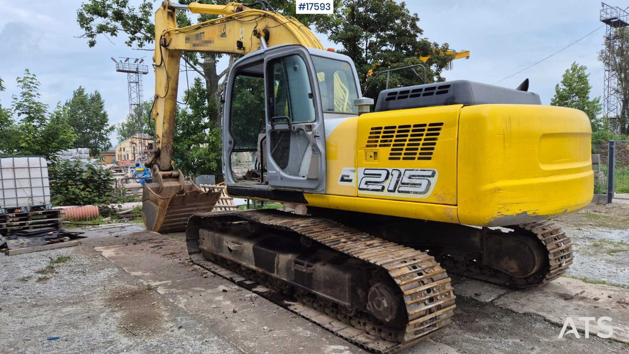 2005 New Holland E215 - Rupsgraafmachine: afbeelding 3 2005 New Holland E215 - Rupsgraafmachine: afbeelding 3