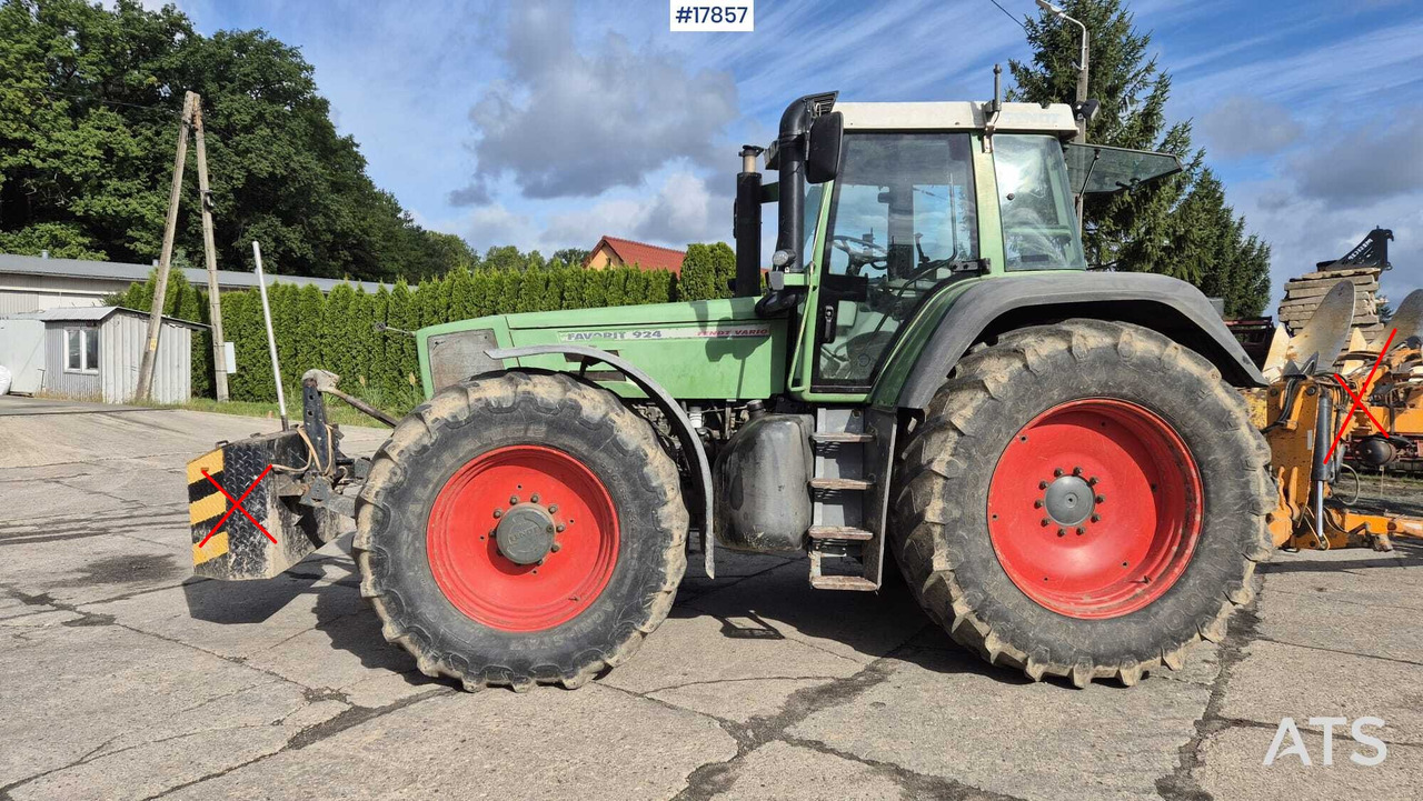 FENDT VARIO FAVORIT 924 agricultural tractor (1999) - Tractor: afbeelding 5 FENDT VARIO FAVORIT 924 agricultural tractor (1999) - Tractor: afbeelding 5