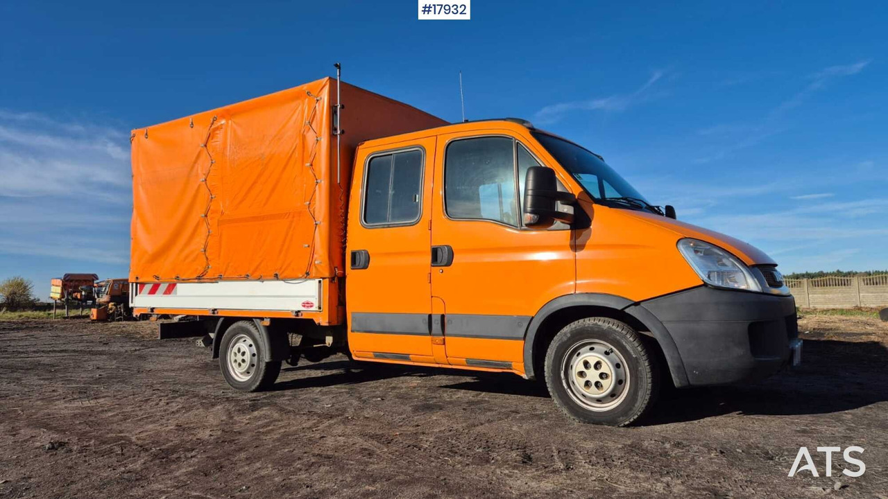 IVECO 35S14D double cab with box body (2011) - Schuifzeilen bestelwagen, Bestelwagen met dubbele cabine: afbeelding 3 IVECO 35S14D double cab with box body (2011) - Schuifzeilen bestelwagen, Bestelwagen met dubbele cabine: afbeelding 3