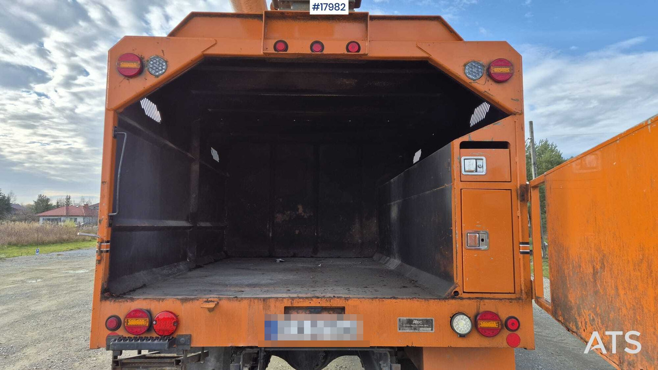 Vrachtwagen hoogwerker Lift for maintenance and assembly work FORD F750 (2013): afbeelding 14 Vrachtwagen hoogwerker Lift for maintenance and assembly work FORD F750 (2013): afbeelding 14