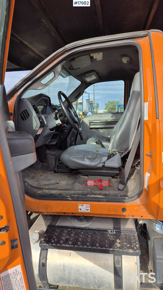 Vrachtwagen hoogwerker Lift for maintenance and assembly work FORD F750 (2013): afbeelding 16 Vrachtwagen hoogwerker Lift for maintenance and assembly work FORD F750 (2013): afbeelding 16