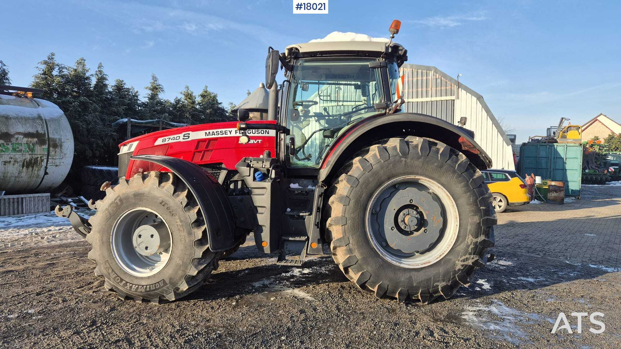 Massey Ferguson 8740S agricultural tractor (2019) - Tractor: afbeelding 5 Massey Ferguson 8740S agricultural tractor (2019) - Tractor: afbeelding 5