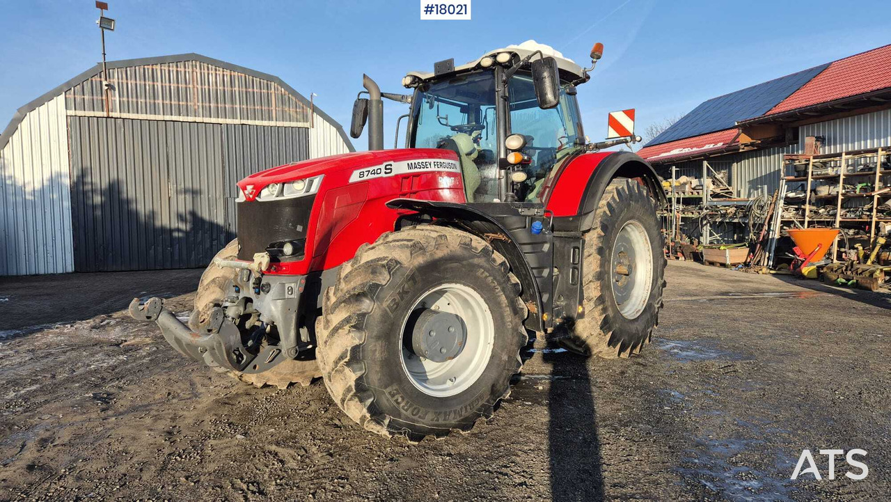 Massey Ferguson 8740S agricultural tractor (2019) - Tractor: afbeelding 1 Massey Ferguson 8740S agricultural tractor (2019) - Tractor: afbeelding 1