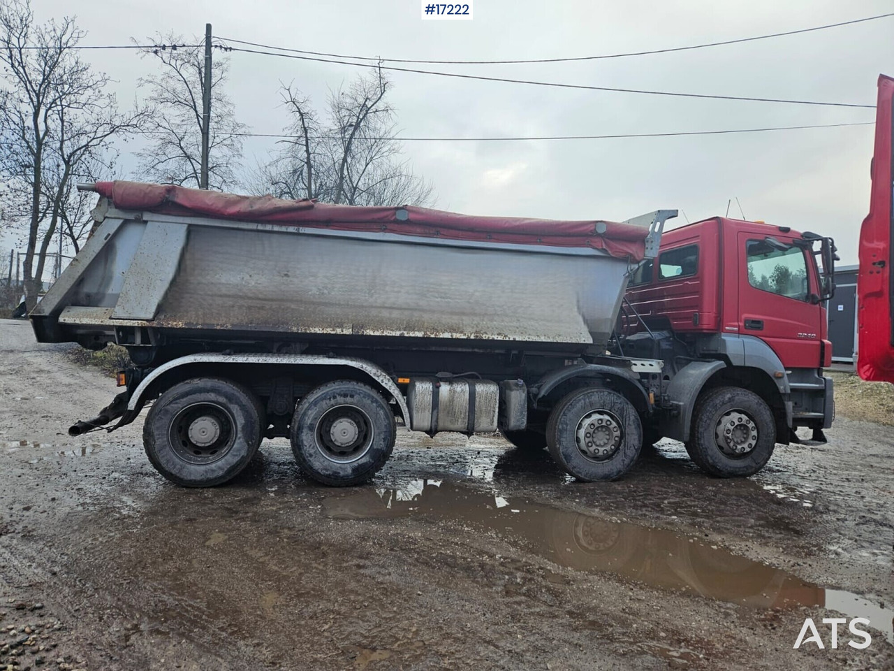 Mercedes-Benz Axor 3240 four-axle tipper (2012) - Kipper vrachtwagen: afbeelding 4 Mercedes-Benz Axor 3240 four-axle tipper (2012) - Kipper vrachtwagen: afbeelding 4