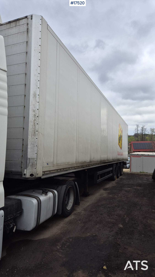 Semi-trailer truck, isothermal SCHMITZ CARGOBULL AG / SKO 24 (2008) - Schuifzeiloplegger: afbeelding 2 Semi-trailer truck, isothermal SCHMITZ CARGOBULL AG / SKO 24 (2008) - Schuifzeiloplegger: afbeelding 2