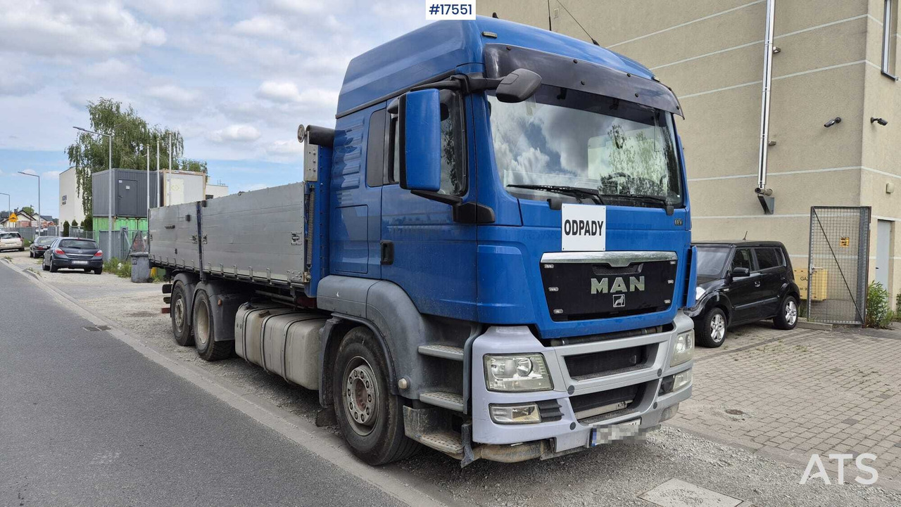 Three-axle tipper MAN TGA 03 (2012) - Kipper vrachtwagen: afbeelding 1 Three-axle tipper MAN TGA 03 (2012) - Kipper vrachtwagen: afbeelding 1