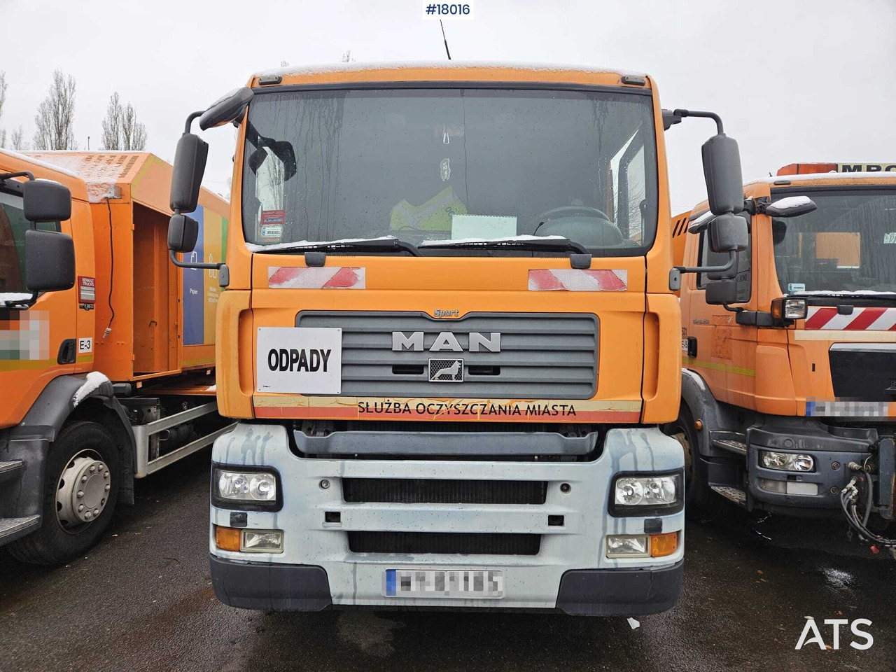 Truck MAN TGA 26.320 (2007) with EKOCEL MEDIUM XL garbage truck body. - Vuilniswagen: afbeelding 2 Truck MAN TGA 26.320 (2007) with EKOCEL MEDIUM XL garbage truck body. - Vuilniswagen: afbeelding 2