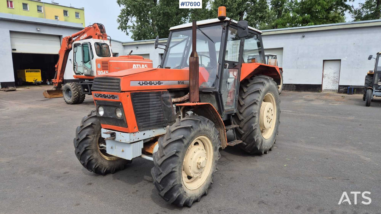 URSUS 914 tractor (1989) - Tractor: afbeelding 1 URSUS 914 tractor (1989) - Tractor: afbeelding 1