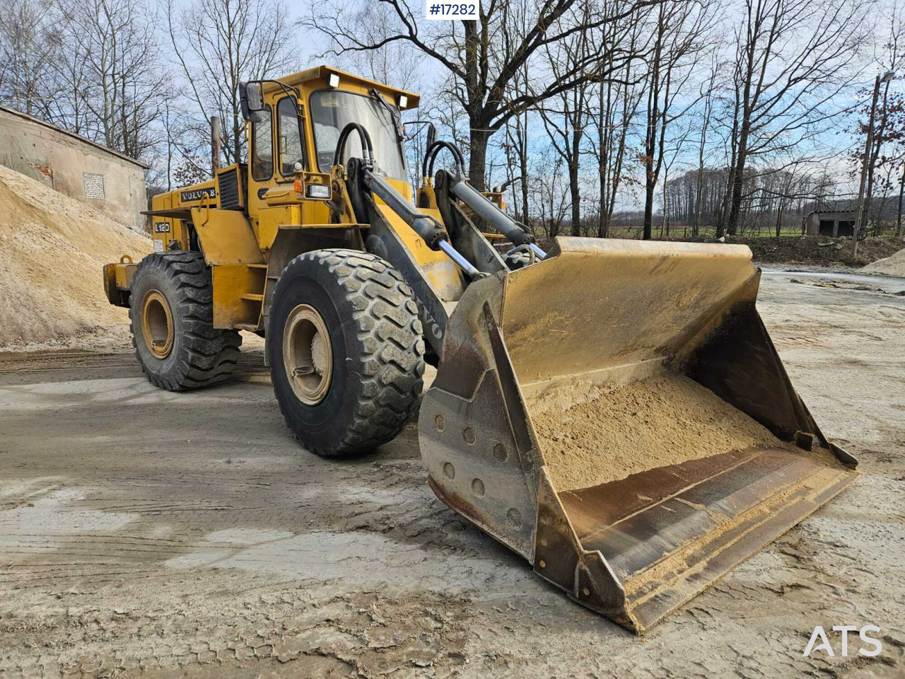 Wheel loader VOLVO BM L120 (1991) - Wiellader: afbeelding 2 Wheel loader VOLVO BM L120 (1991) - Wiellader: afbeelding 2
