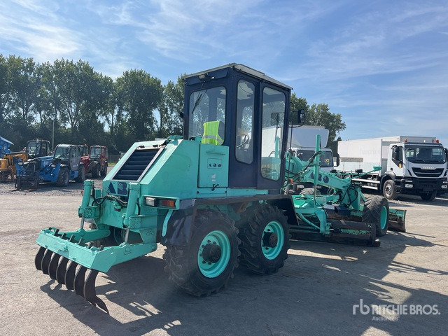 1996 HBM SHM3NA AWD Motor Grader - Klepelmaaier/ Mulcher: afbeelding 3 1996 HBM SHM3NA AWD Motor Grader - Klepelmaaier/ Mulcher: afbeelding 3