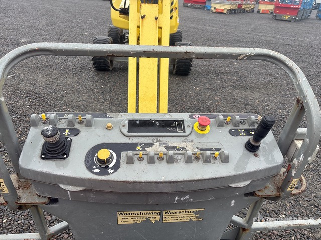 2005 JLG 510 4WD Diesel Articulating Boom Lift - Knikarmhoogwerker: afbeelding 4 2005 JLG 510 4WD Diesel Articulating Boom Lift - Knikarmhoogwerker: afbeelding 4