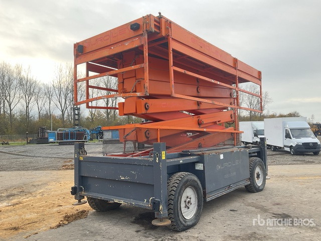 2007 JLG 245-25 4x4 Diesel Scissor Lift - Schaarlift: afbeelding 4 2007 JLG 245-25 4x4 Diesel Scissor Lift - Schaarlift: afbeelding 4