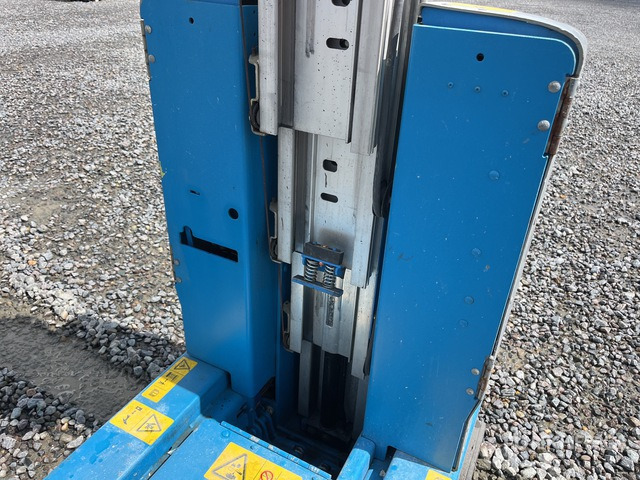 2008 Genie GR-20 Vertical Mast Lift - Verticale masthoogwerker: afbeelding 5 2008 Genie GR-20 Vertical Mast Lift - Verticale masthoogwerker: afbeelding 5