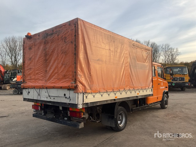 2010 Mercedes-Benz 818DE 4x2 Crew Cab Service Truck - Schuifzeilen bestelwagen, Bestelwagen met dubbele cabine: afbeelding 4 2010 Mercedes-Benz 818DE 4x2 Crew Cab Service Truck - Schuifzeilen bestelwagen, Bestelwagen met dubbele cabine: afbeelding 4
