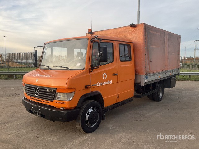 2010 Mercedes-Benz 818DE 4x2 Crew Cab Service Truck - Schuifzeilen bestelwagen, Bestelwagen met dubbele cabine: afbeelding 1 2010 Mercedes-Benz 818DE 4x2 Crew Cab Service Truck - Schuifzeilen bestelwagen, Bestelwagen met dubbele cabine: afbeelding 1