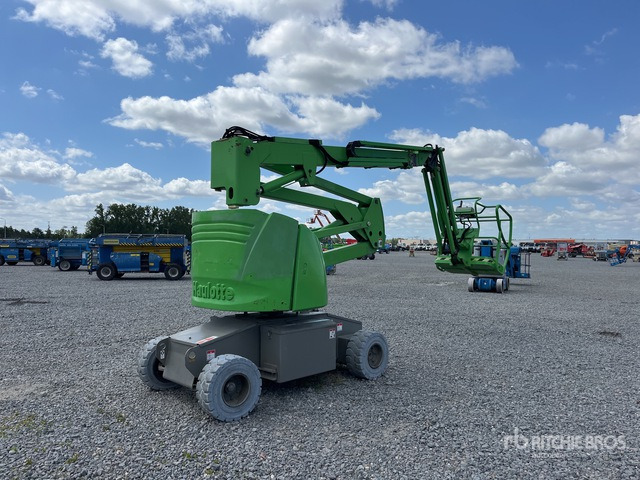 2011 Haulotte HA15IP 2WD Electric Articulating Boom Lift - Knikarmhoogwerker: afbeelding 2 2011 Haulotte HA15IP 2WD Electric Articulating Boom Lift - Knikarmhoogwerker: afbeelding 2