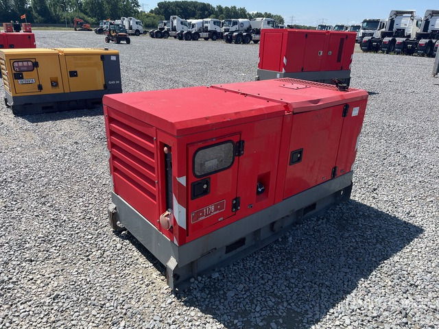 2012 Atlas Copco QAS40 40 kVA Skid-Mounted Generator Set - Industrie generator: afbeelding 1 2012 Atlas Copco QAS40 40 kVA Skid-Mounted Generator Set - Industrie generator: afbeelding 1