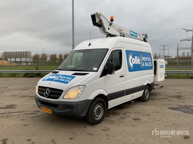 2013 Mercedes-Benz 2013 Danilift P130V Straight Bo ... Boom Truck - Vrachtwagen hoogwerker: afbeelding 1 2013 Mercedes-Benz 2013 Danilift P130V Straight Bo ... Boom Truck - Vrachtwagen hoogwerker: afbeelding 1