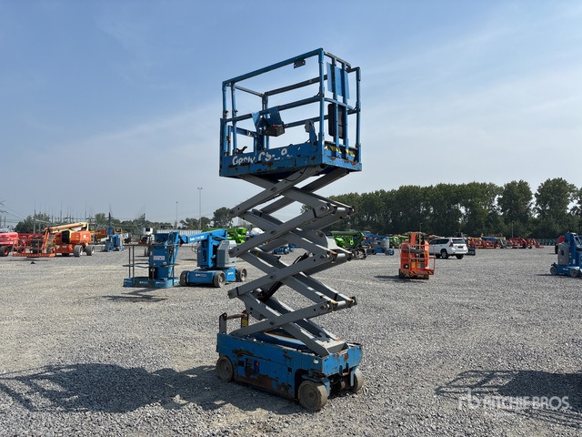 2014 Genie GS-1930 Electric Scissor Lift - Schaarlift: afbeelding 4 2014 Genie GS-1930 Electric Scissor Lift - Schaarlift: afbeelding 4