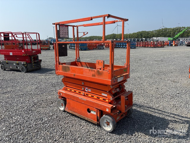 2014 Skyjack SJIII-3219 Electric (Inoperable) Scissor Lift - Schaarlift: afbeelding 2 2014 Skyjack SJIII-3219 Electric (Inoperable) Scissor Lift - Schaarlift: afbeelding 2