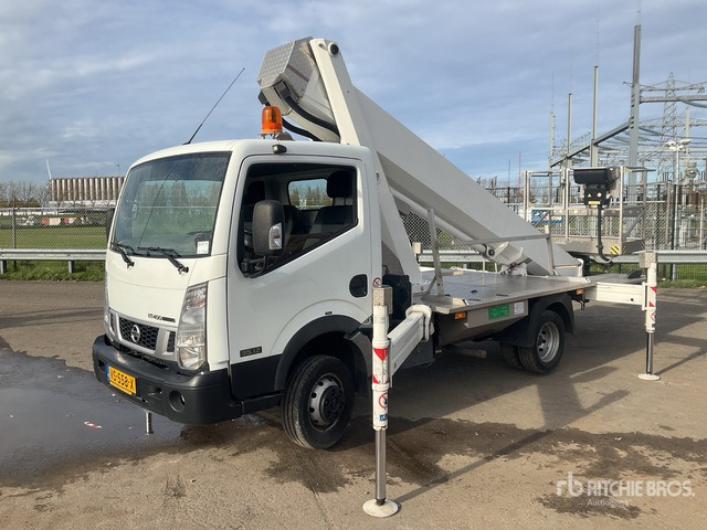 2015 Nissan Cabstar 2015 Palfinger P260B 230 kg Str ... Boom Truck - Vrachtwagen hoogwerker: afbeelding 1 2015 Nissan Cabstar 2015 Palfinger P260B 230 kg Str ... Boom Truck - Vrachtwagen hoogwerker: afbeelding 1