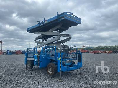 GENIE GS3384RT 4x4 Diesel - Schaarlift: afbeelding 2 GENIE GS3384RT 4x4 Diesel - Schaarlift: afbeelding 2