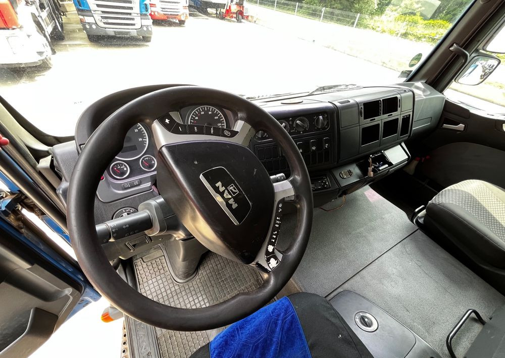 Vrachtwagen met open laadbak MAN TGM 12.240 // 2008 Rok // Euro 5 // + Przyczepa Konar 2 osie // 7.7+7.7 //: afbeelding 14