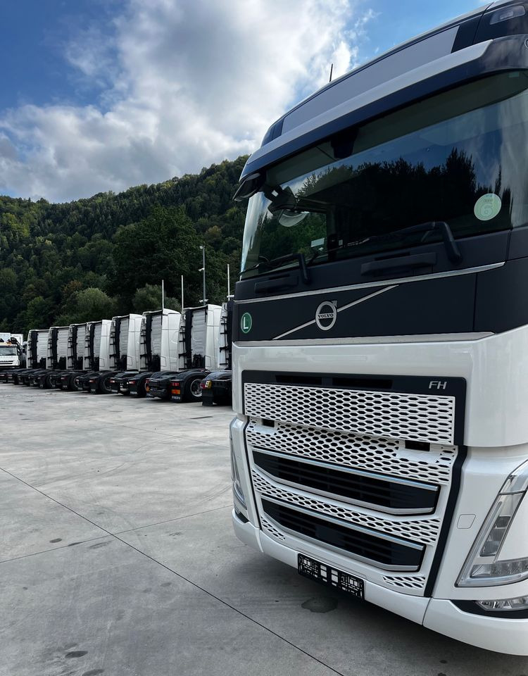 Volvo FH 500 Mega // XXL // Full Led // ACC // 2 Zbiorki // Parkclima - Trekker: afbeelding 2 Volvo FH 500 Mega // XXL // Full Led // ACC // 2 Zbiorki // Parkclima - Trekker: afbeelding 2