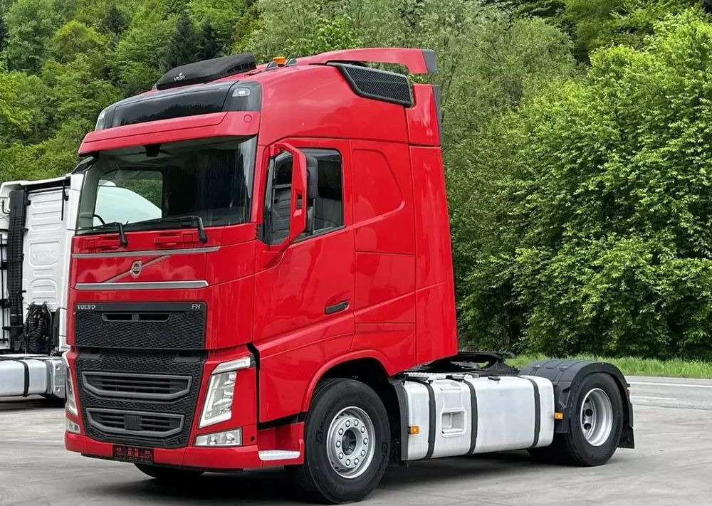 Volvo FH // Standard // 2018 // Duże zbiorniki // Klima postojowa // Radary // Idealny ! - Trekker: afbeelding 1 Volvo FH // Standard // 2018 // Duże zbiorniki // Klima postojowa // Radary // Idealny ! - Trekker: afbeelding 1