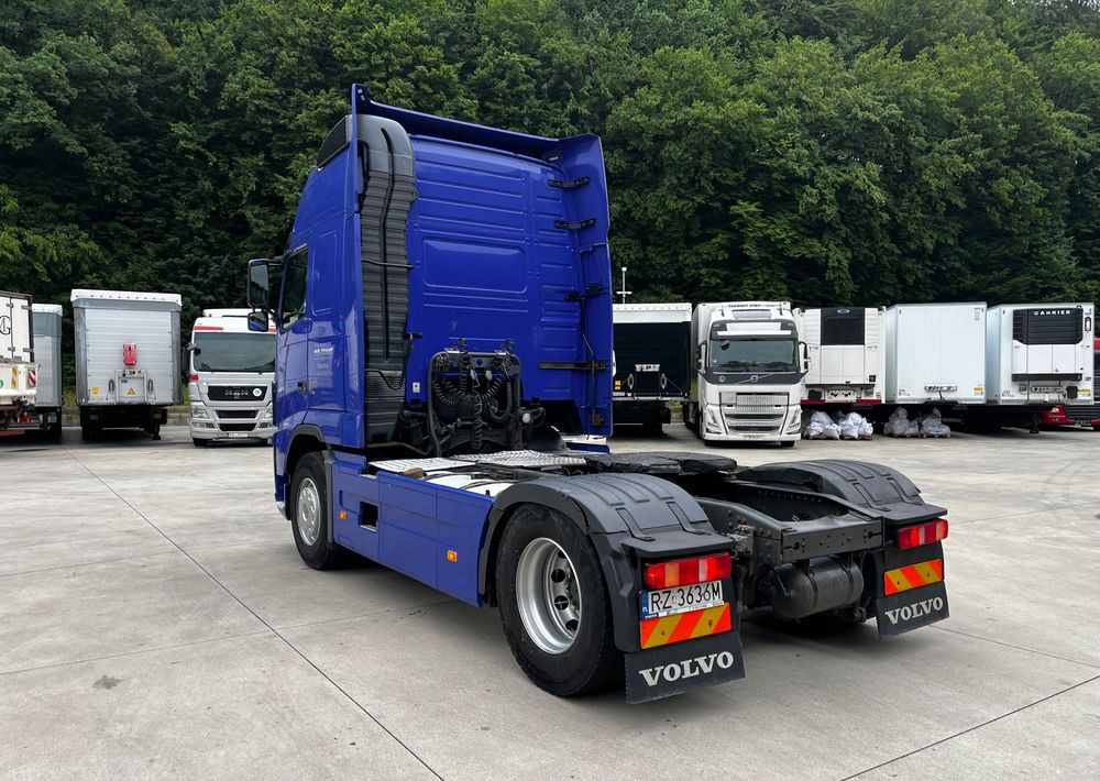 Volvo FH500 // 2013 Rok // XL // Automat // EEV // Idealny ! - Trekker: afbeelding 5 Volvo FH500 // 2013 Rok // XL // Automat // EEV // Idealny ! - Trekker: afbeelding 5