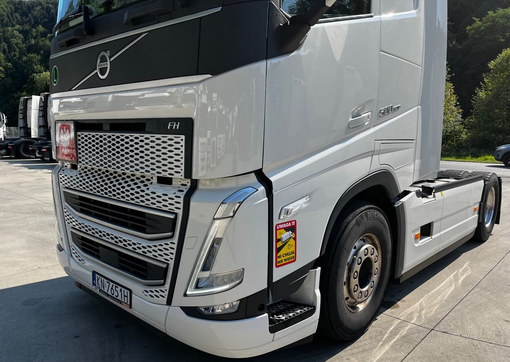 Volvo FH500 // 2024 Rok // Gwarancja // Full Led // ACC // Klima Postojowa // Jak nowy ! // - Trekker: afbeelding 4 Volvo FH500 // 2024 Rok // Gwarancja // Full Led // ACC // Klima Postojowa // Jak nowy ! // - Trekker: afbeelding 4