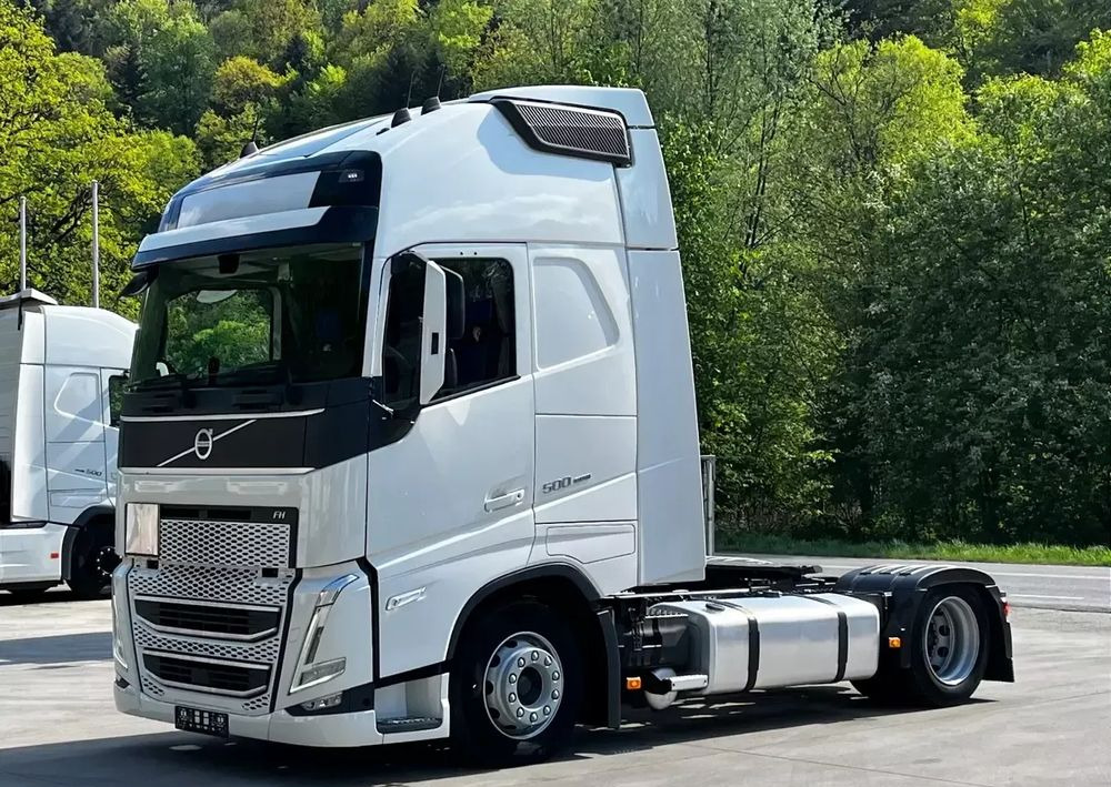 Volvo FH500 // Zamiana na starszy //New Face // Low Deck // Full Led // ACC // Globe XL // ParkClima // Zamiana za starszy - Trekker: afbeelding 1 Volvo FH500 // Zamiana na starszy //New Face // Low Deck // Full Led // ACC // Globe XL // ParkClima // Zamiana za starszy - Trekker: afbeelding 1