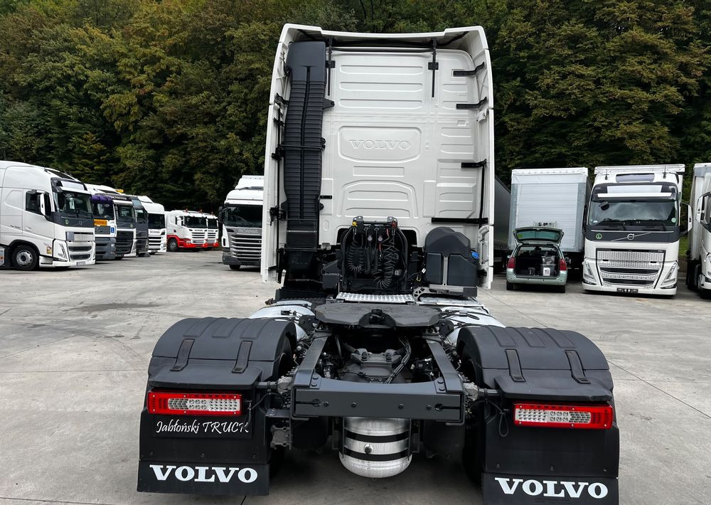 Volvo FH500 // Zamiana na starszy //New Face // Low Deck // Full Led // ACC // Globe XL // ParkClima // Zamiana za starszy - Trekker: afbeelding 4 Volvo FH500 // Zamiana na starszy //New Face // Low Deck // Full Led // ACC // Globe XL // ParkClima // Zamiana za starszy - Trekker: afbeelding 4