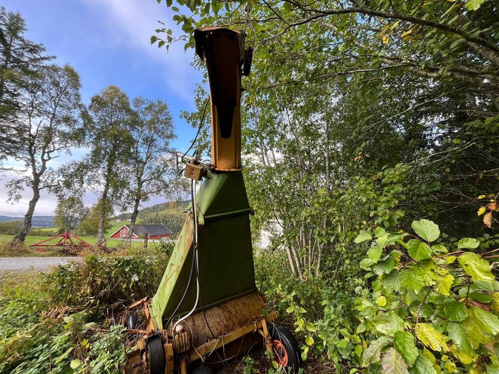 Annet Serigstad FS134 forage harvester - Getrokken hakselaar: afbeelding 2 Annet Serigstad FS134 forage harvester - Getrokken hakselaar: afbeelding 2
