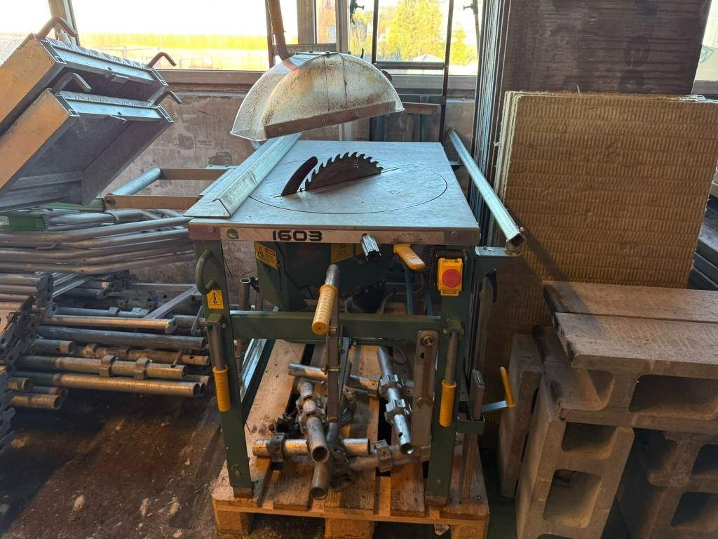 Ernex 1603 230/400 V gjerdesag med rullebord - Houtbewerkingsmachine: afbeelding 2 Ernex 1603 230/400 V gjerdesag med rullebord - Houtbewerkingsmachine: afbeelding 2
