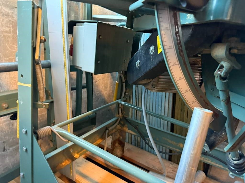 Ernex 1603 230/400 V gjerdesag med rullebord - Houtbewerkingsmachine: afbeelding 5 Ernex 1603 230/400 V gjerdesag med rullebord - Houtbewerkingsmachine: afbeelding 5