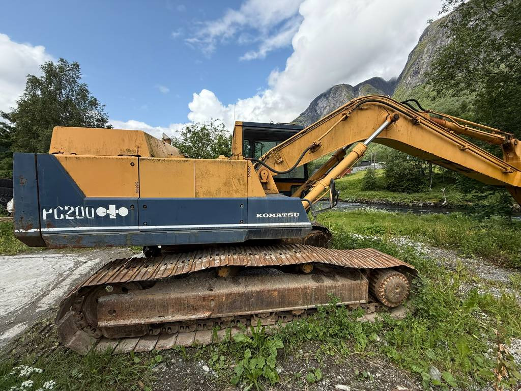 Komatsu PC 200-3 - Rupsgraafmachine: afbeelding 5 Komatsu PC 200-3 - Rupsgraafmachine: afbeelding 5