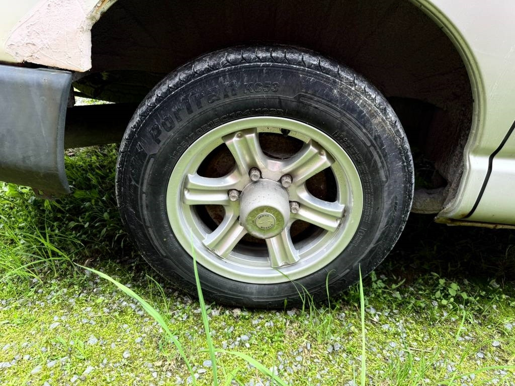 Kleine bestelwagen Toyota Hiace 4x4: afbeelding 16
