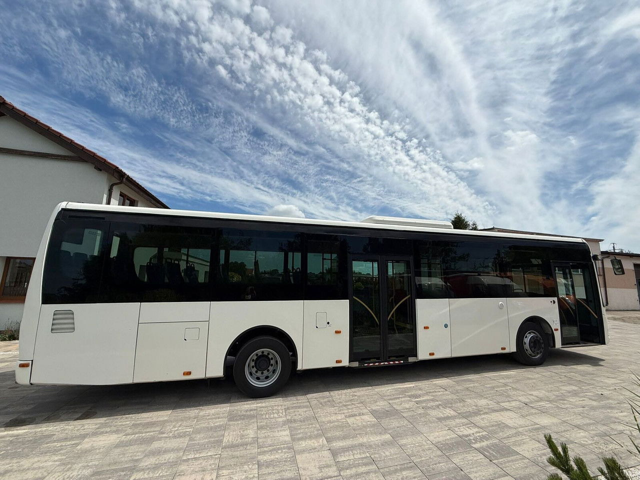 Irisbus Crossway LE SFR 161 Euro 5 Klimatyzacja Thermoking 12metrów 37mi - Stadsbus: afbeelding 4 Irisbus Crossway LE SFR 161 Euro 5 Klimatyzacja Thermoking 12metrów 37mi - Stadsbus: afbeelding 4