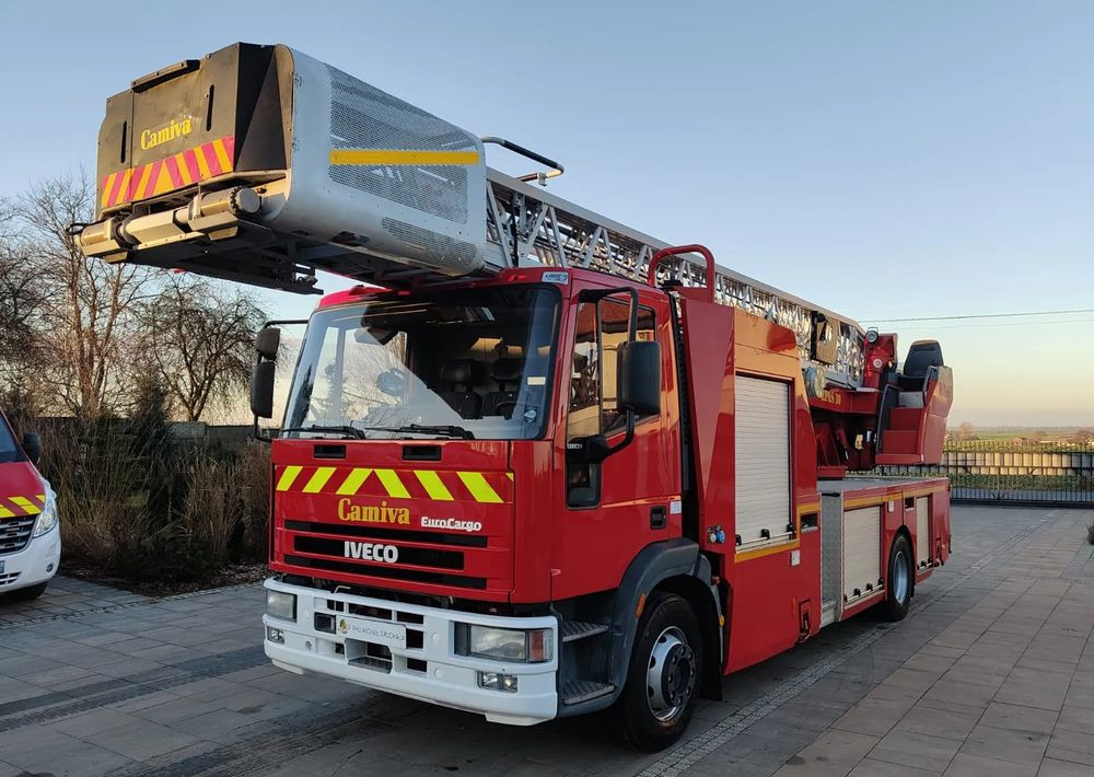 Iveco Eurocargo 130E24 Camiva EPAS 30 - Brandweerwagen: afbeelding 3 Iveco Eurocargo 130E24 Camiva EPAS 30 - Brandweerwagen: afbeelding 3
