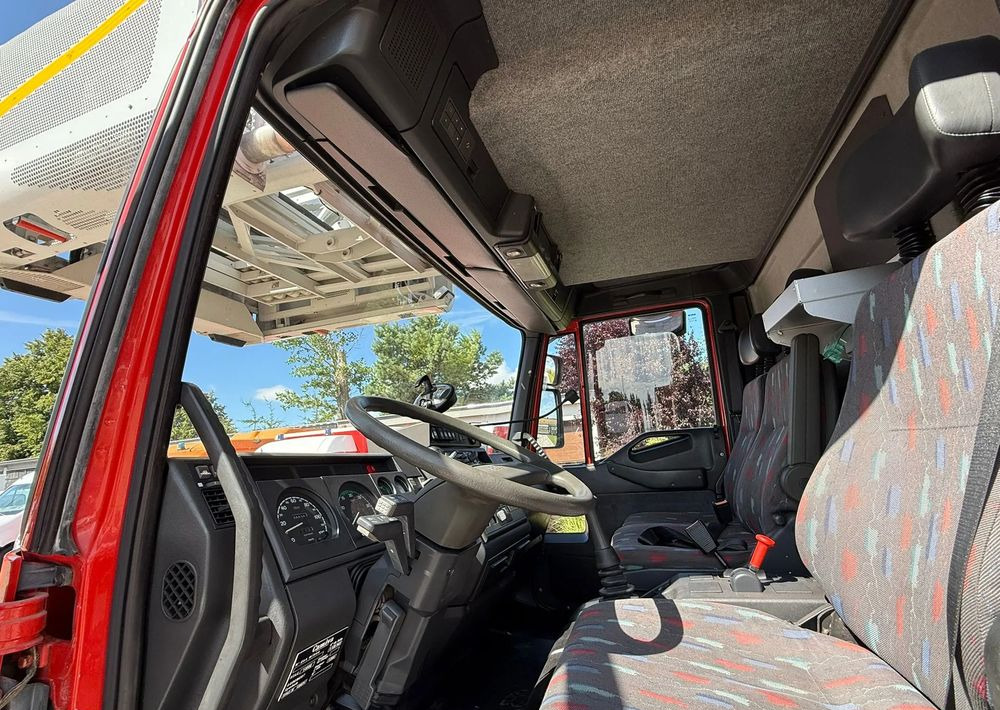 Brandweerwagen, Vrachtwagen hoogwerker Iveco Eurocargo 130E24: afbeelding 15