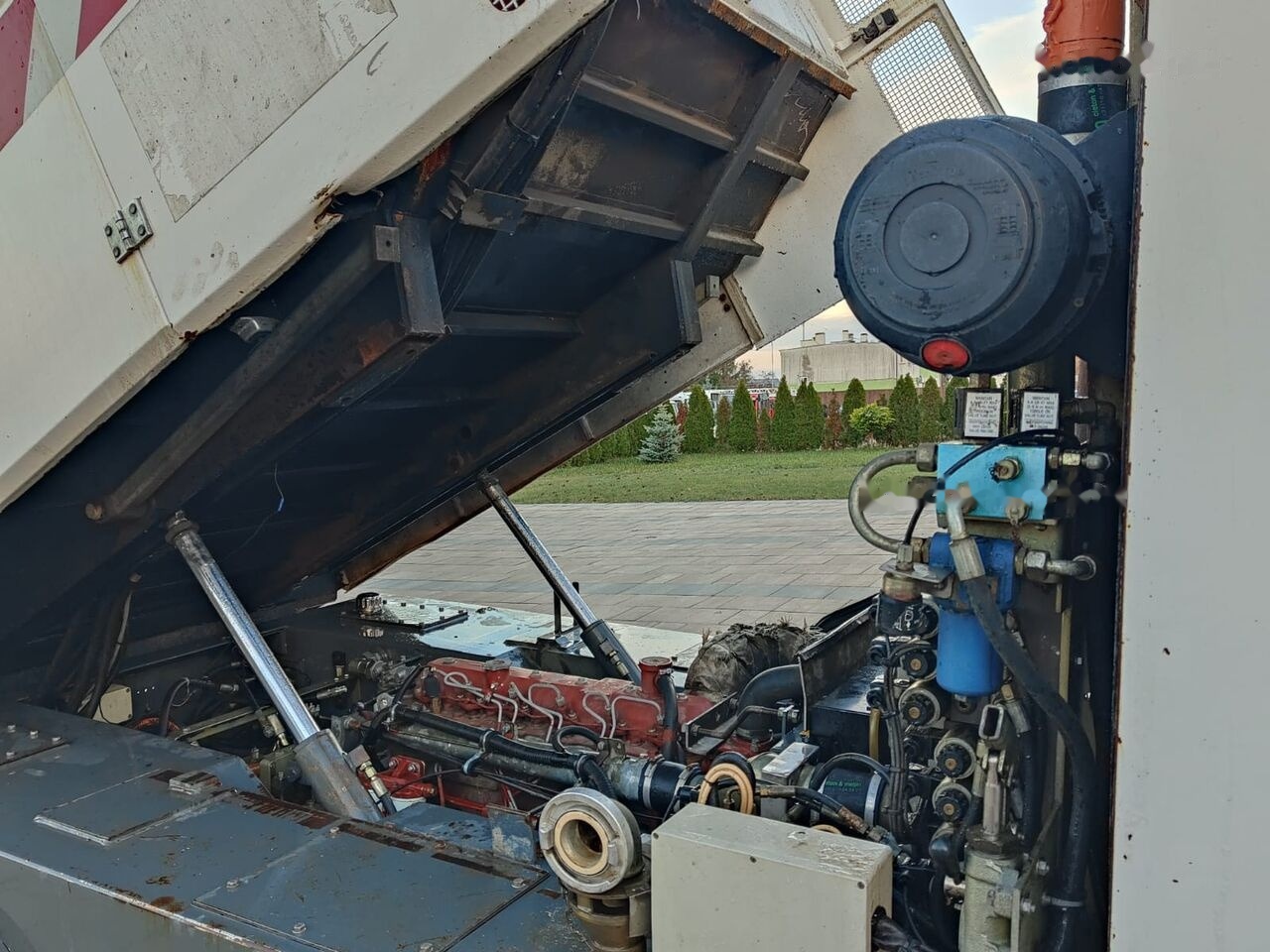 Mathieu Yno Ravo C 540 NA CZĘŚCI - Veegwagen: afbeelding 5 Mathieu Yno Ravo C 540 NA CZĘŚCI - Veegwagen: afbeelding 5