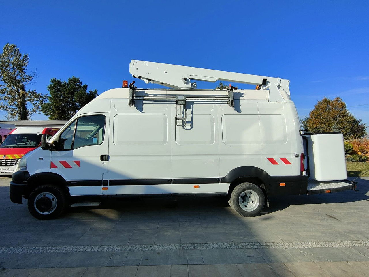 Renault Mascott 3.0 - Vrachtwagen hoogwerker: afbeelding 4 Renault Mascott 3.0 - Vrachtwagen hoogwerker: afbeelding 4