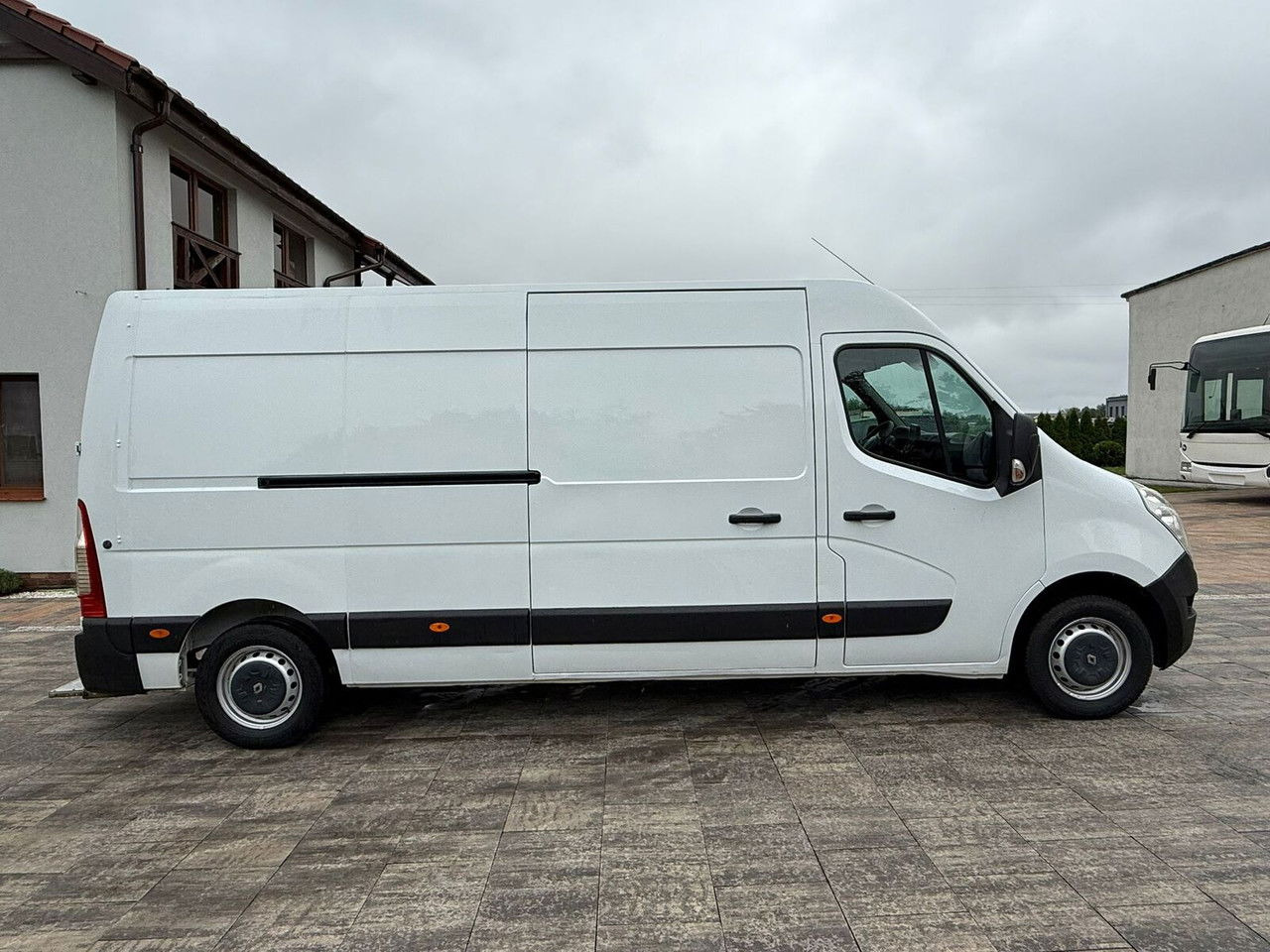 Renault Master 2.3 Blaszak L3H2 Hak 2.5 Kamera cofania - Gesloten bestelwagen: afbeelding 4 Renault Master 2.3 Blaszak L3H2 Hak 2.5 Kamera cofania - Gesloten bestelwagen: afbeelding 4