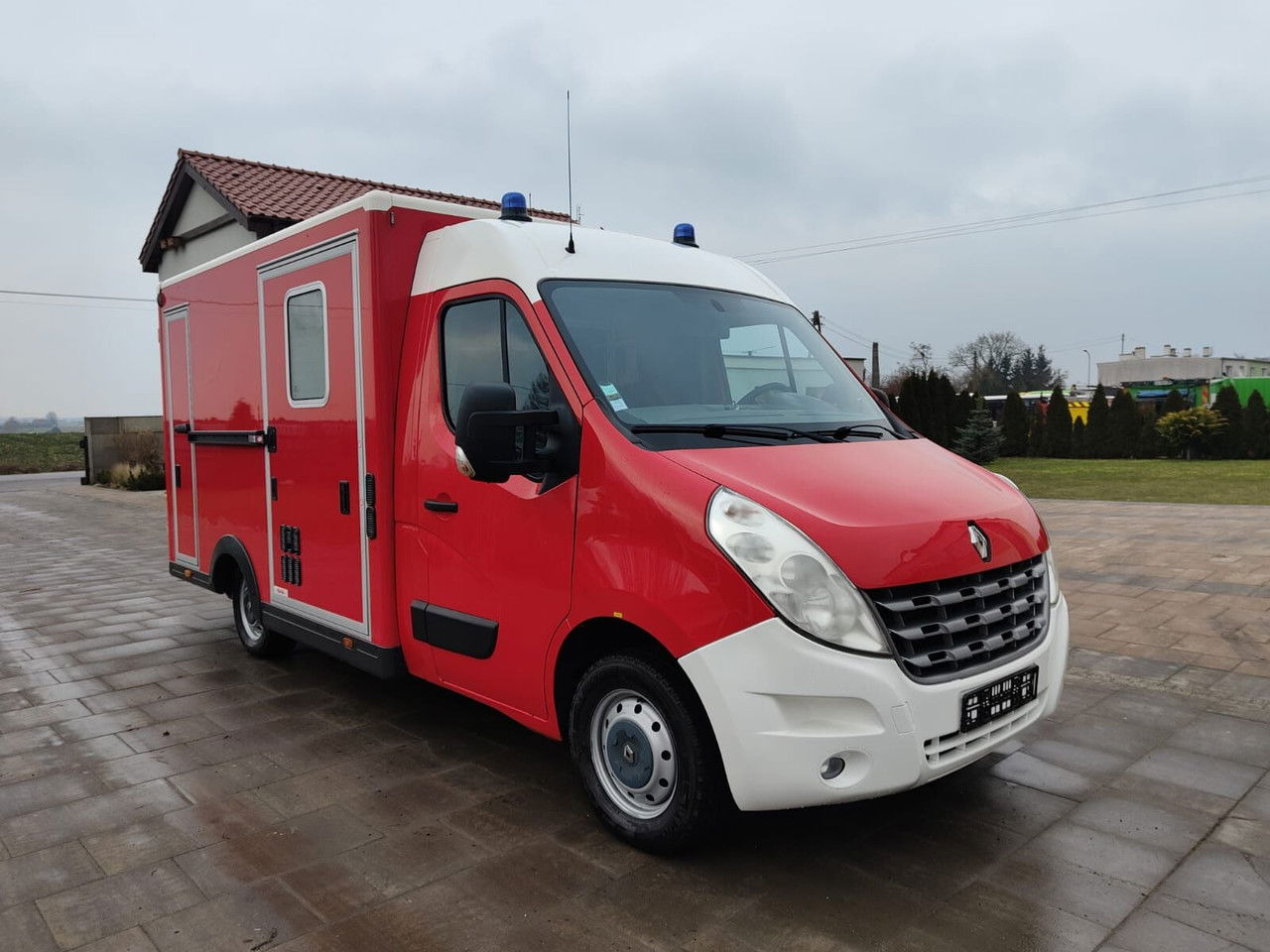 Renault Master Karetka Ambulans pogotowie kontenerowe Kamper - Ambulance: afbeelding 1 Renault Master Karetka Ambulans pogotowie kontenerowe Kamper - Ambulance: afbeelding 1