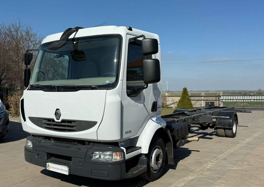 Renault Midlum 220 DXI - Chassis vrachtwagen: afbeelding 3 Renault Midlum 220 DXI - Chassis vrachtwagen: afbeelding 3
