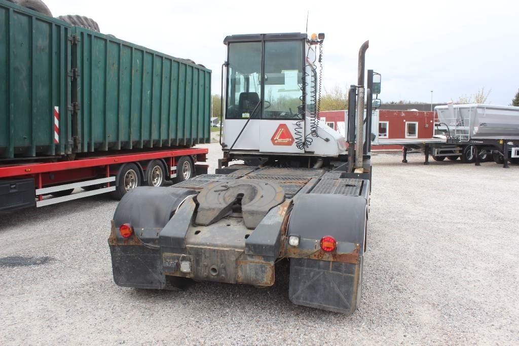 Kalmar TT 612 D terminaltrækker - Terminal trekker: afbeelding 3 Kalmar TT 612 D terminaltrækker - Terminal trekker: afbeelding 3
