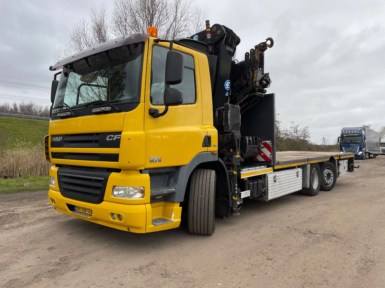 DAF 85.410 Met Effer 470 6s laadkraan ladekran loadercrane crane palfinger hiab - Kraanwagen: afbeelding 1 DAF 85.410 Met Effer 470 6s laadkraan ladekran loadercrane crane palfinger hiab - Kraanwagen: afbeelding 1