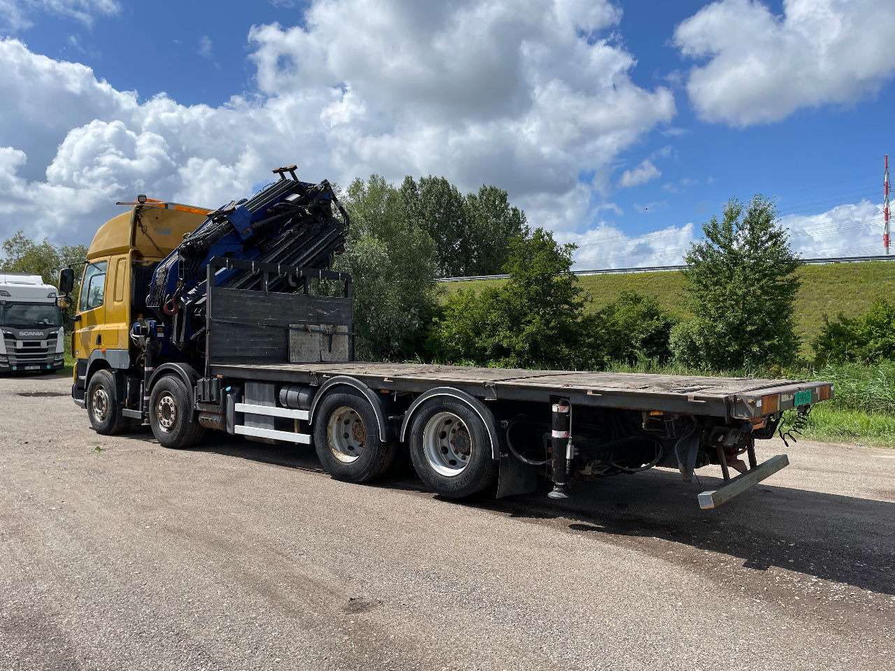 DAF CF 85.410 PM 80 crane laadkraan met jib en frontstempels - Kraanwagen: afbeelding 5 DAF CF 85.410 PM 80 crane laadkraan met jib en frontstempels - Kraanwagen: afbeelding 5