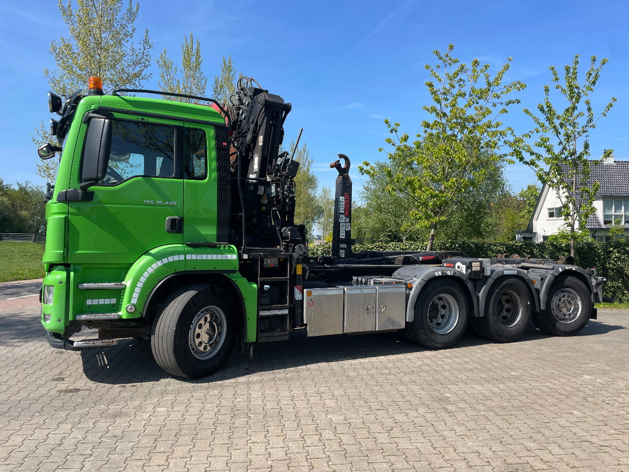 MAN TGS 35.420 met hiab 19tm Z kraan en 26t haakarm, bouwjaar 2018 - Containertransporter/ Wissellaadbak vrachtwagen, Kraanwagen: afbeelding 1 MAN TGS 35.420 met hiab 19tm Z kraan en 26t haakarm, bouwjaar 2018 - Containertransporter/ Wissellaadbak vrachtwagen, Kraanwagen: afbeelding 1